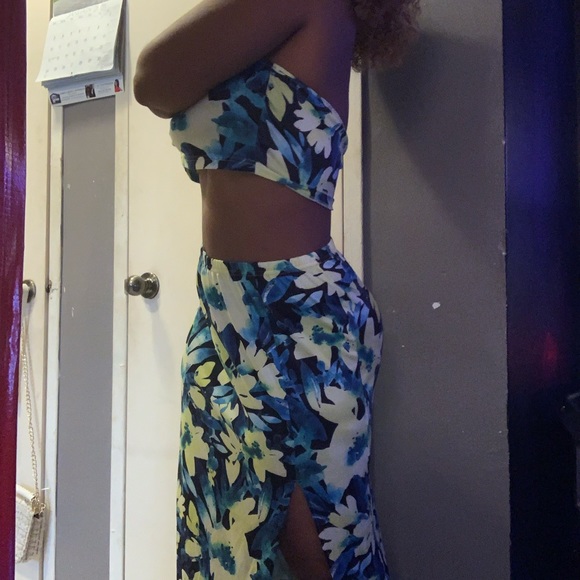 Floral Bandeau Maxi Skirt Two Piece - Picture 7 of 10